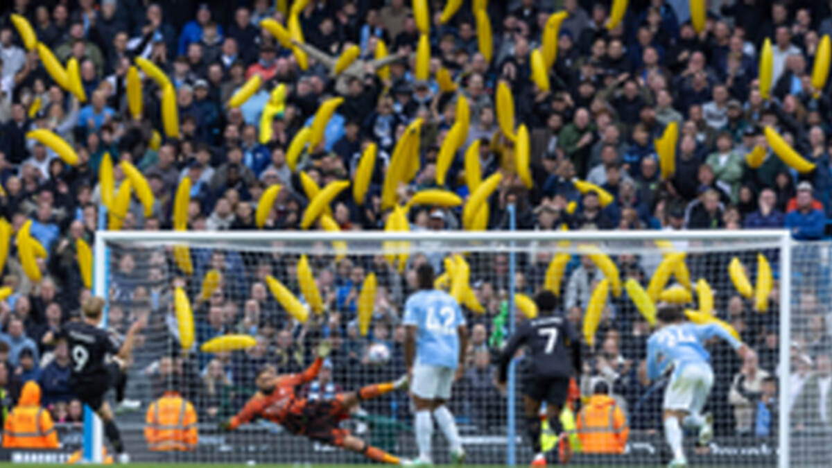 Boos and bananas on day of defiance at Man City