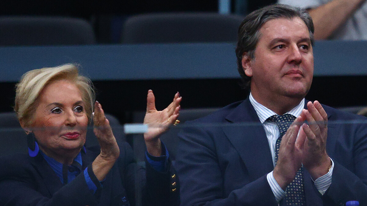 Dejan Bodiroga attends Panathinaikos–Fenerbahce clash at OAKA