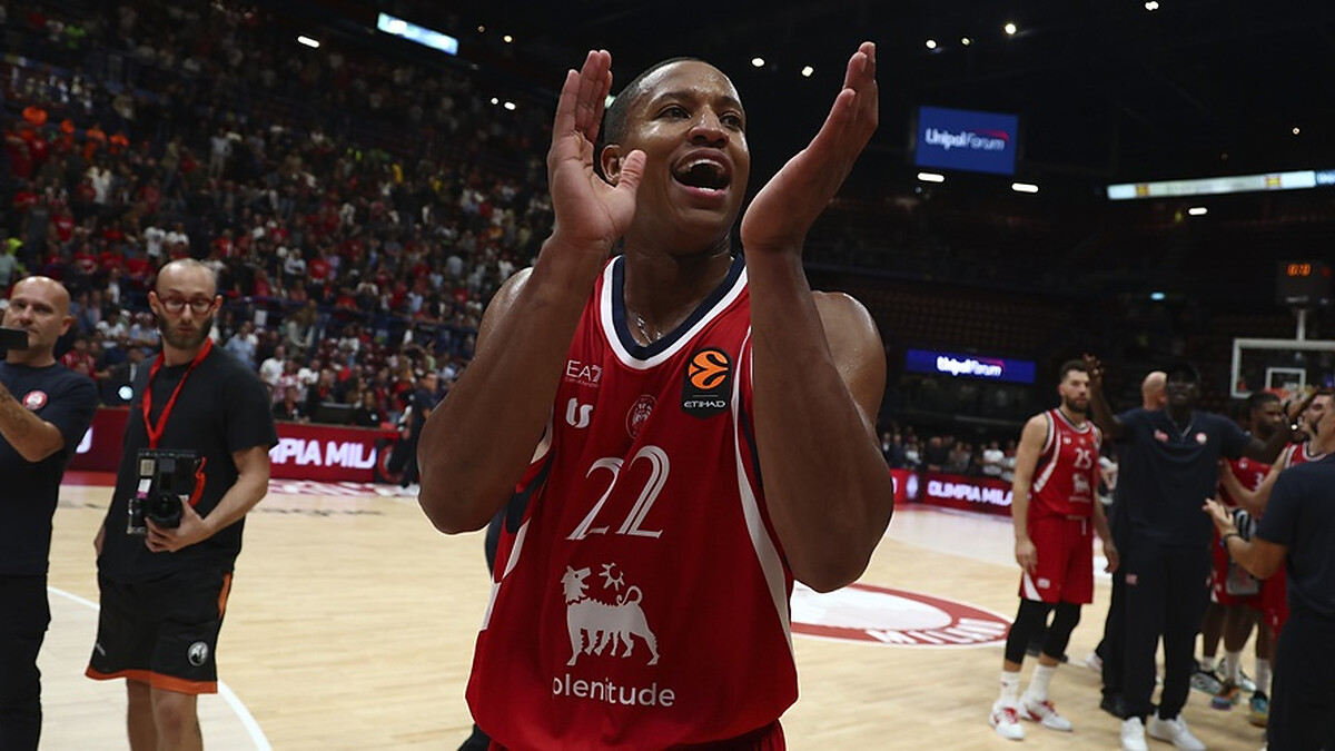 Devon Hall is a EuroLeague Fantasy oasis in the Armani desert