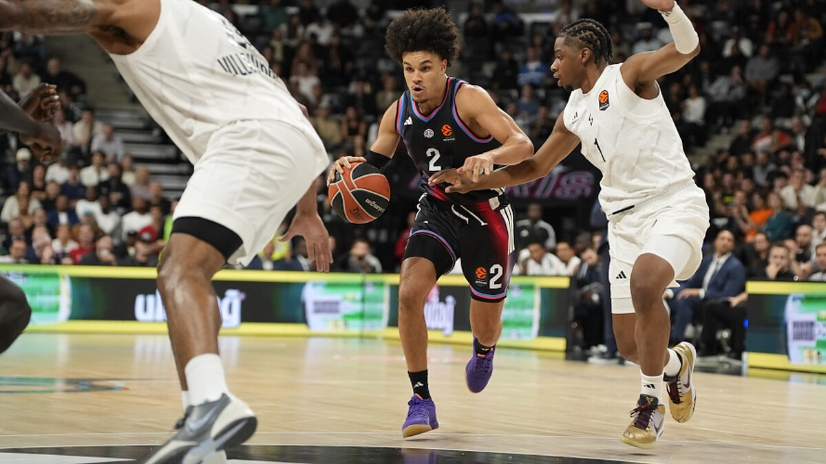 Hifi misses game-winner, Mills leads Asvel to victory in a dramatic French derby