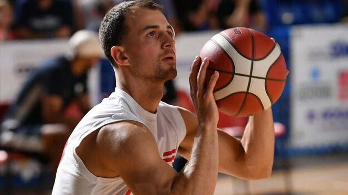 Kevin Pangos announces retirement at 33