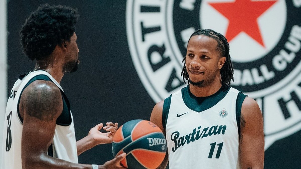 Lamar Stevens sidelined for seven to ten days with hand injury
