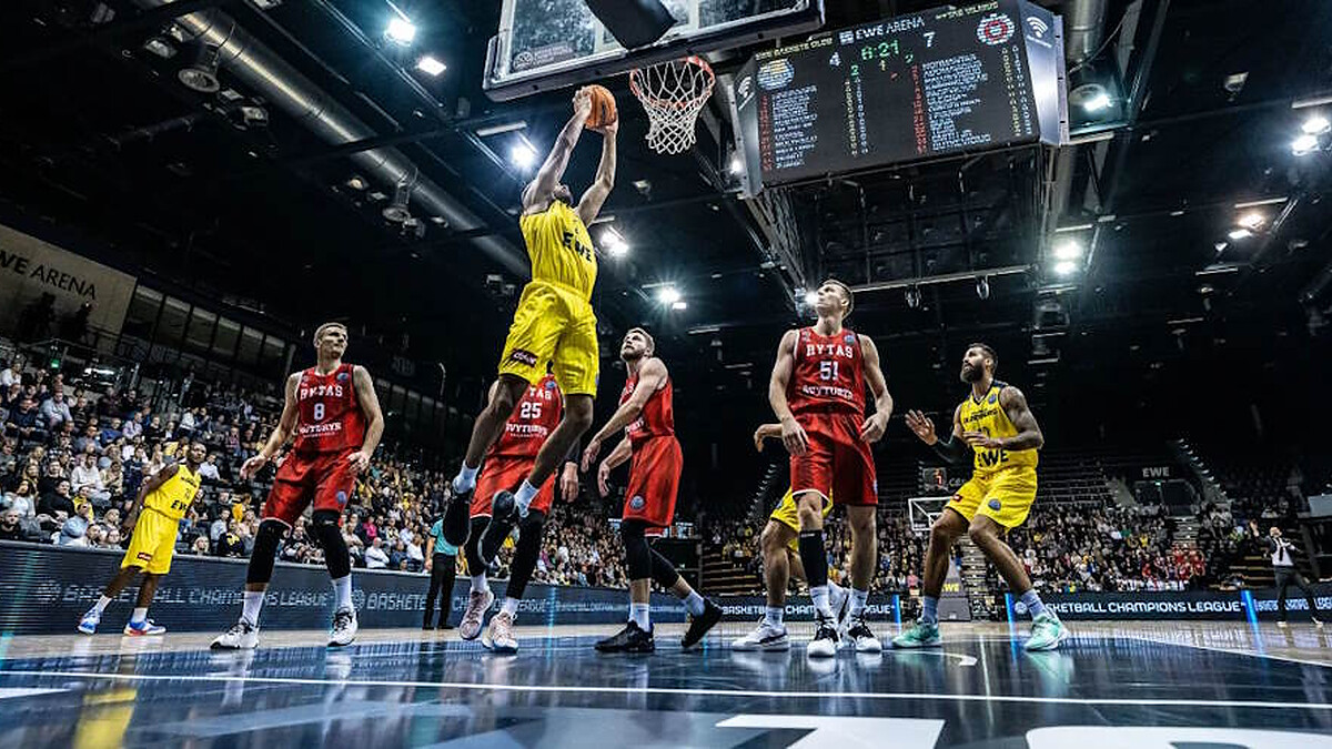 T. J. Holyfield returns to Basketball Champions League with Hapoel Holon