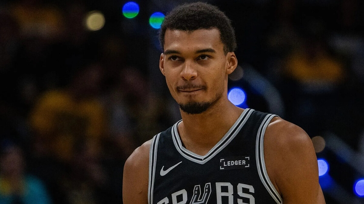 Victor Wembanyama dominates Spurs open scrimmage, Tobias Harris sidelined